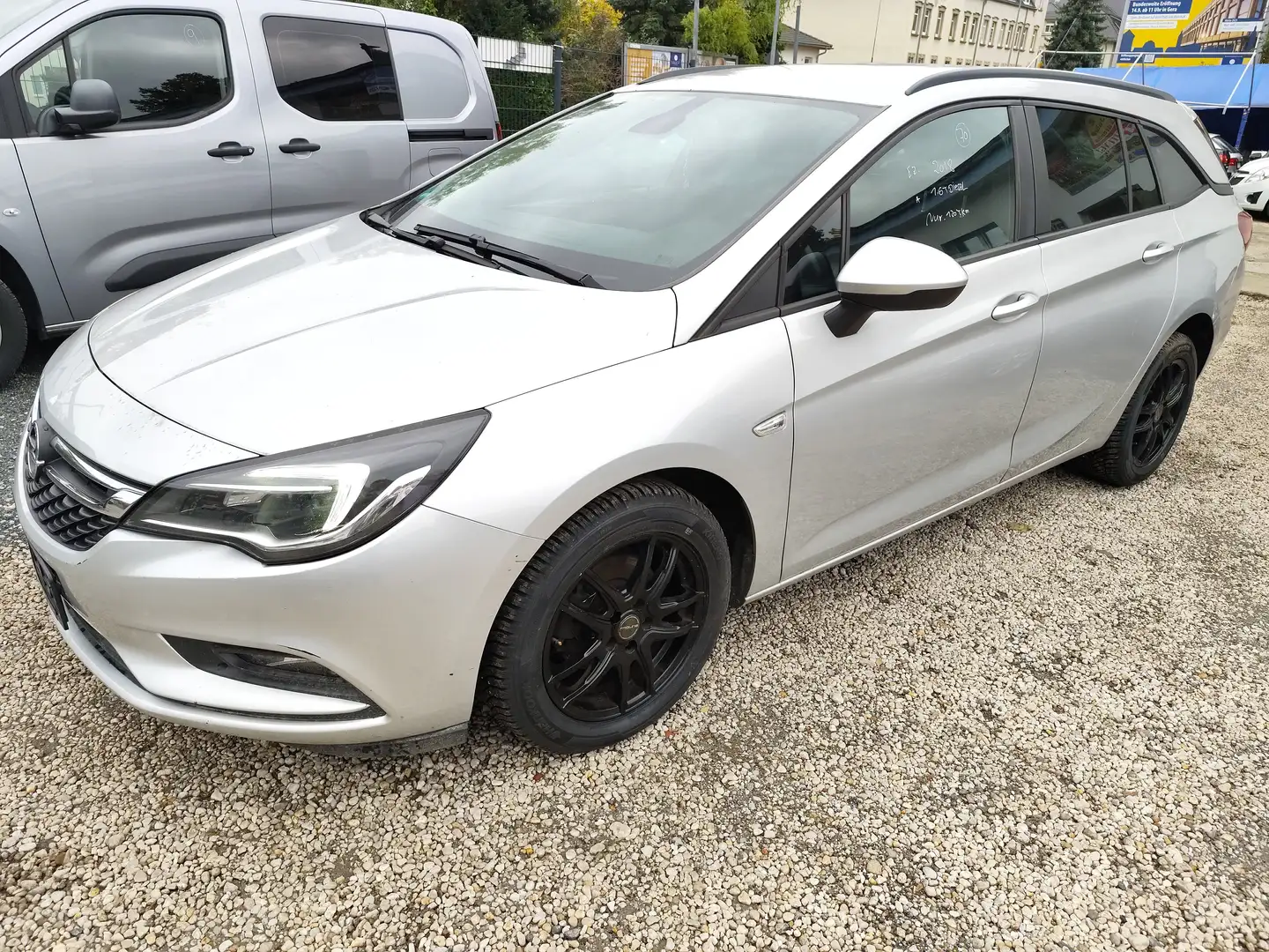 Opel Astra Astra K 1.6 D Start/Stop Sports Tourer Ultimate Grau - 1