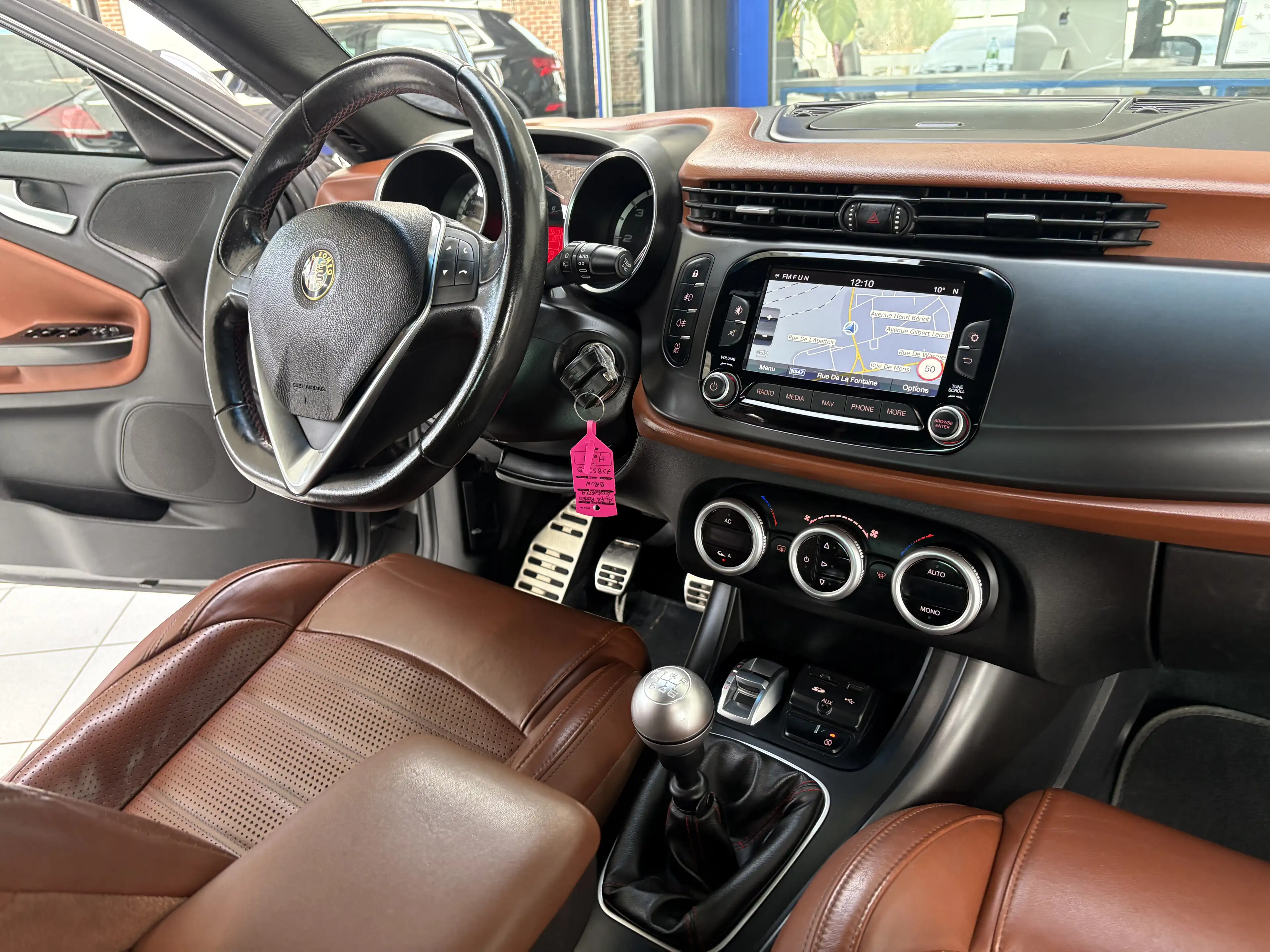 Alfa Romeo Giulietta Giulietta 1.6 JTDm *CUIR*GPS*PDC*JANTES*SPORT* — photo 13