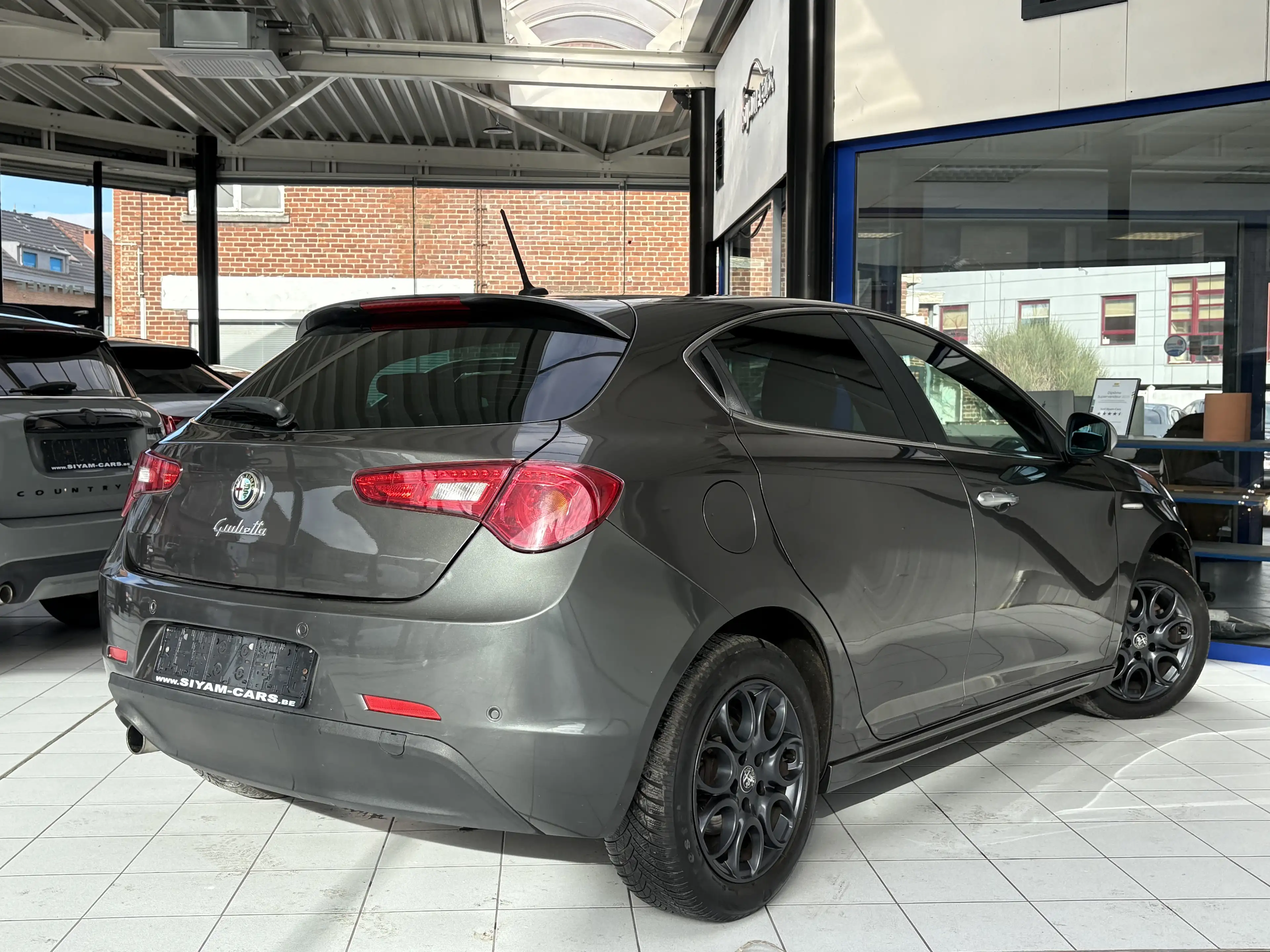 Alfa Romeo Giulietta Giulietta 1.6 JTDm *CUIR*GPS*PDC*JANTES*SPORT* — photo 5
