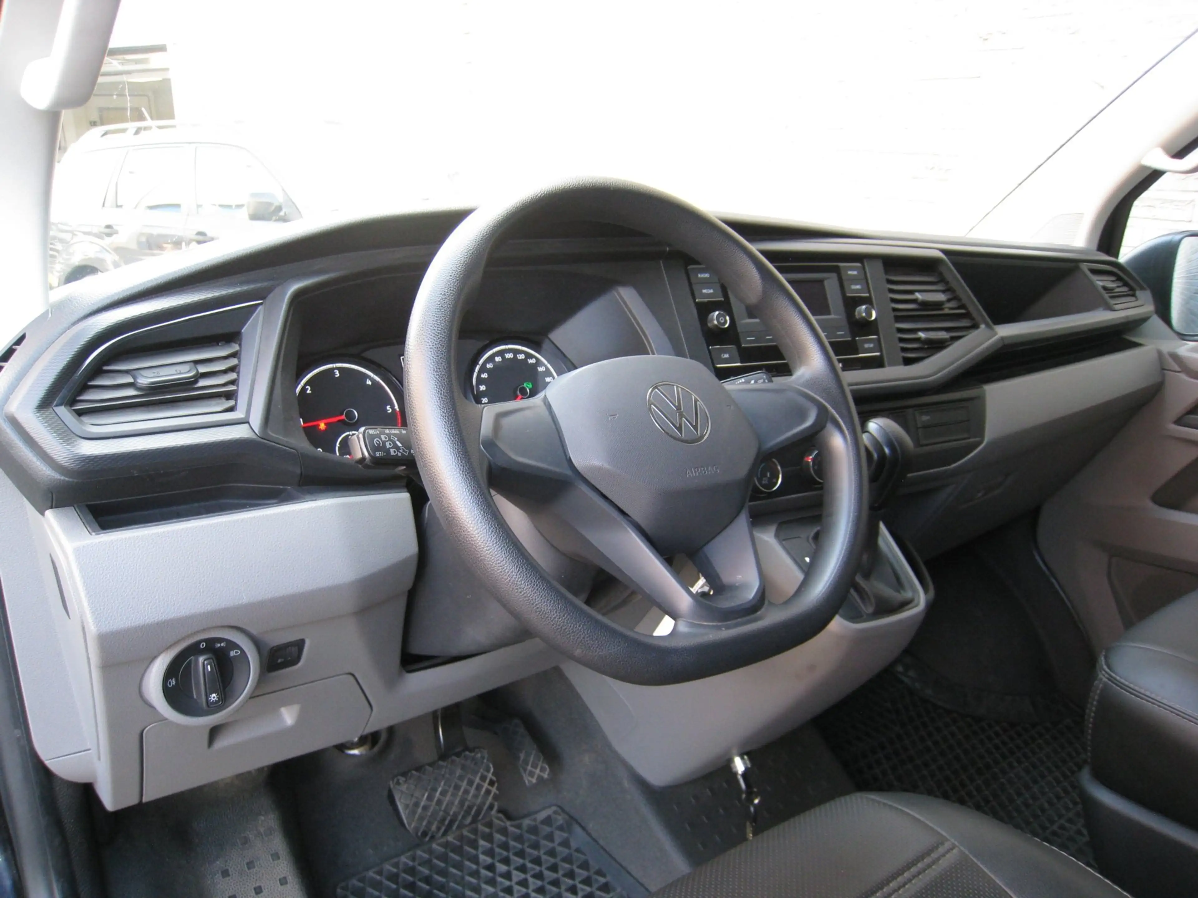 Volkswagen Transporter 2.0 TDI L2H1 28 - 2eig! - Bearlock - Trekhaak - — photo 3