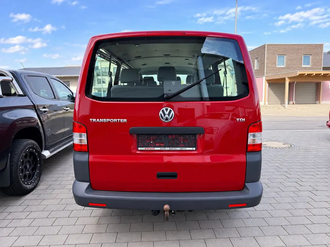 VOLKSWAGEN T5 TRANSPORTER 9 PLACES - 140CH - 109 000KM - ATTELAGE