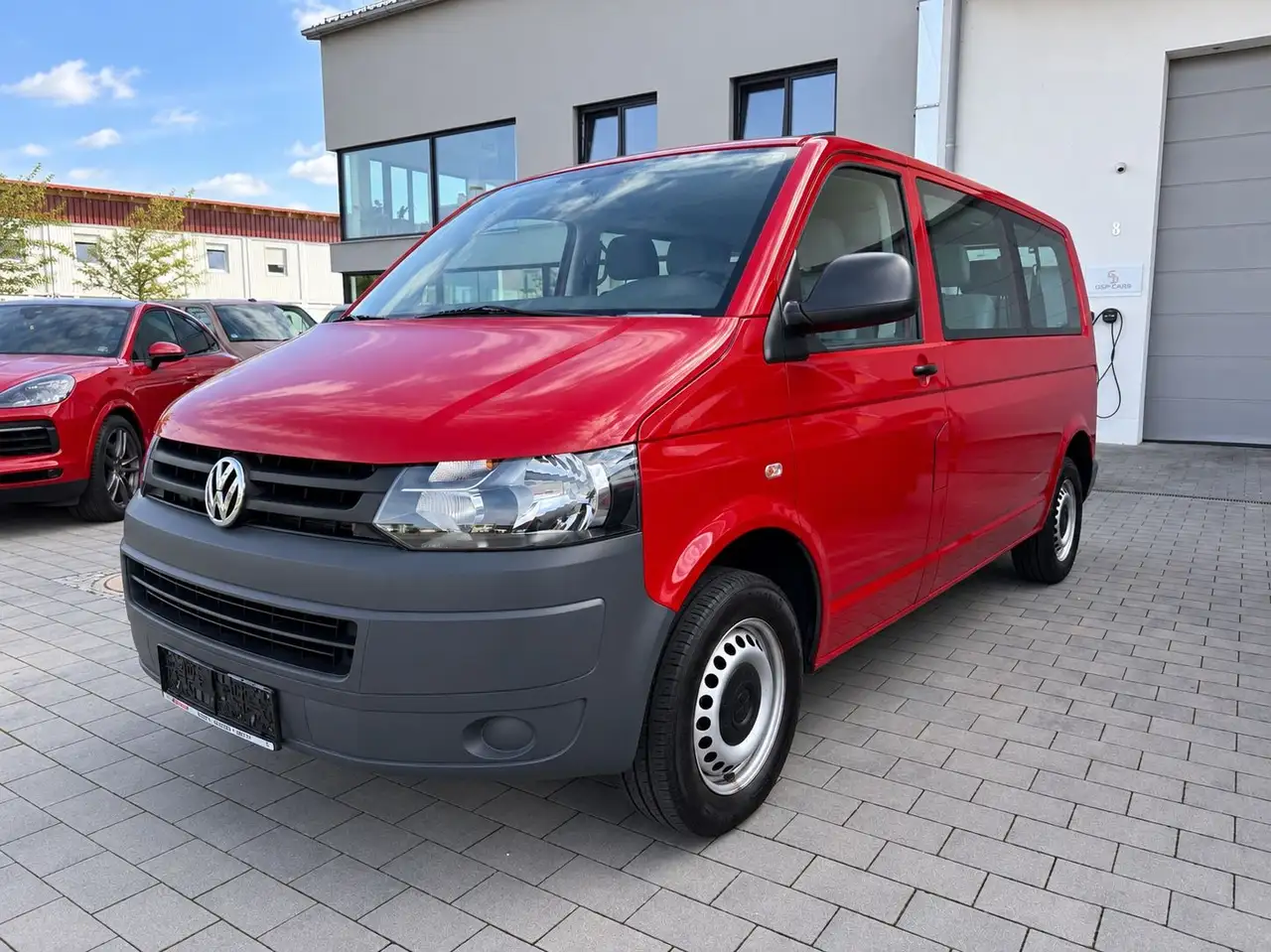 VOLKSWAGEN T5 TRANSPORTER 9 PLACES - 140CH - 109 000KM - ATTELAGE