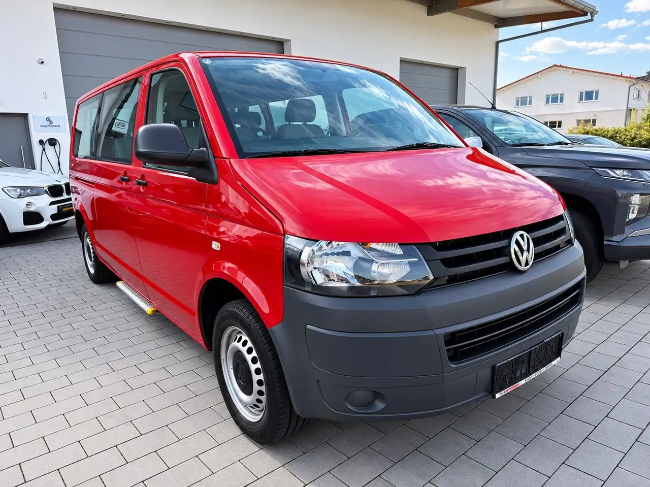 VOLKSWAGEN T5 TRANSPORTER 9 PLACES - 140CH - 109 000KM - ATTELAGE