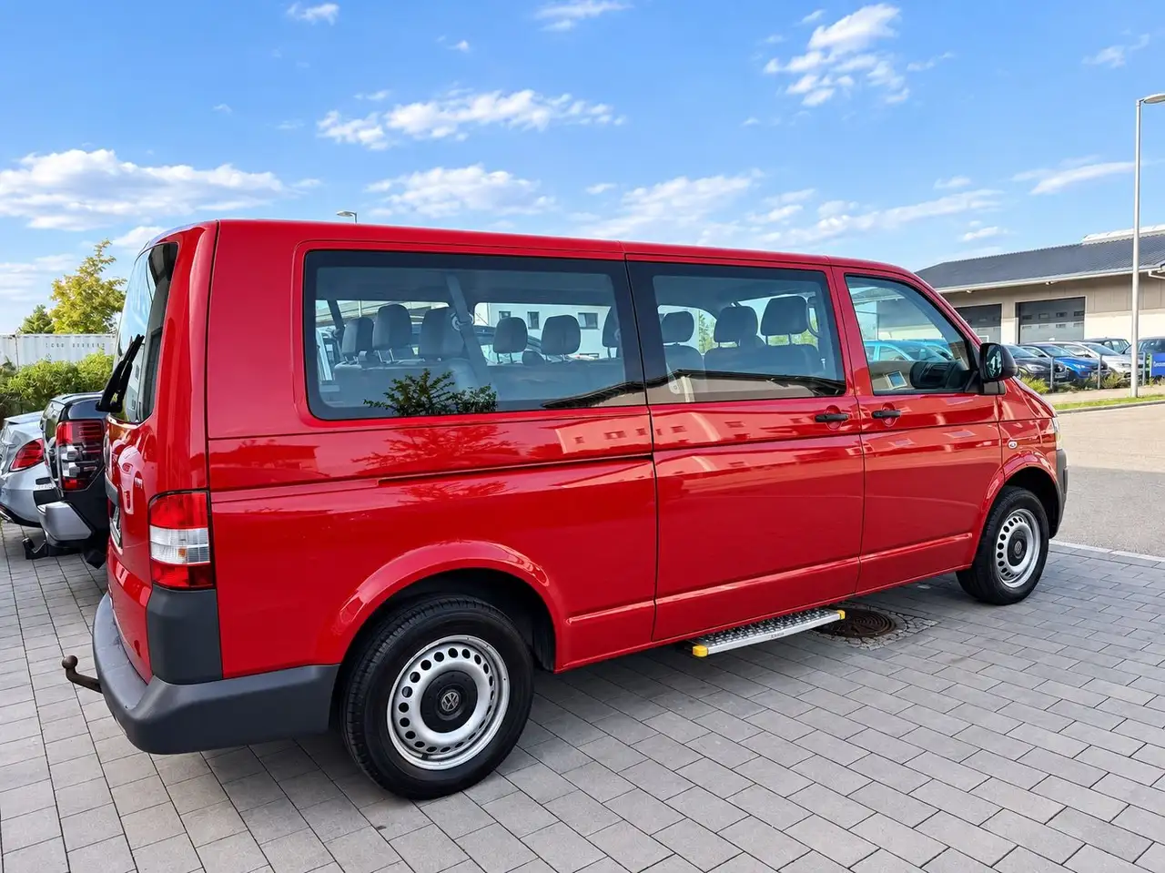 VOLKSWAGEN T5 TRANSPORTER 9 PLACES - 140CH - 109 000KM - ATTELAGE