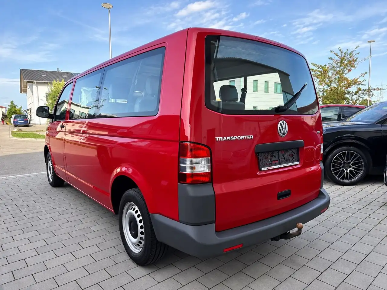 VOLKSWAGEN T5 TRANSPORTER 9 PLACES - 140CH - 109 000KM - ATTELAGE