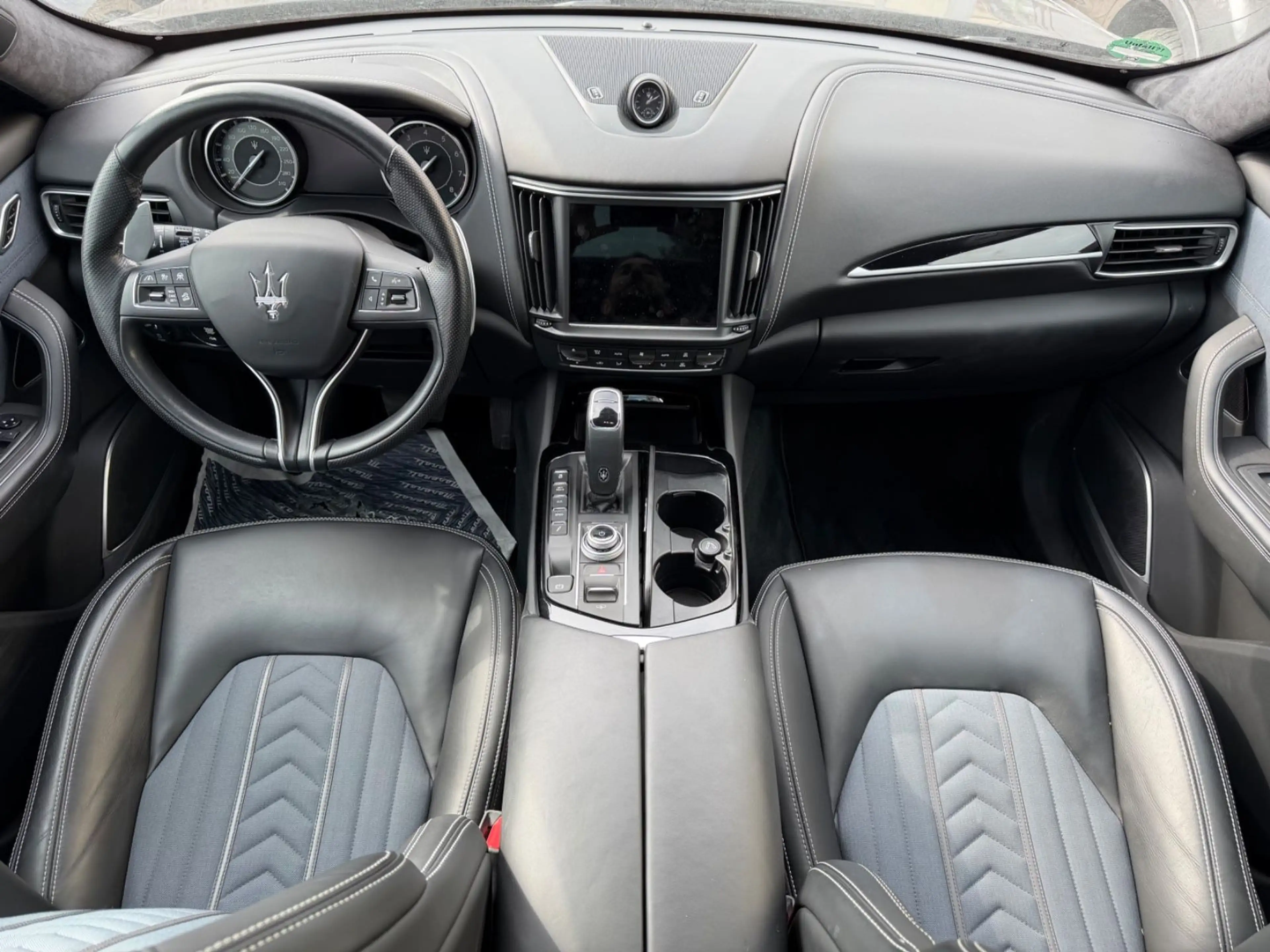Maserati Levante GranLusso Q4 — photo 12