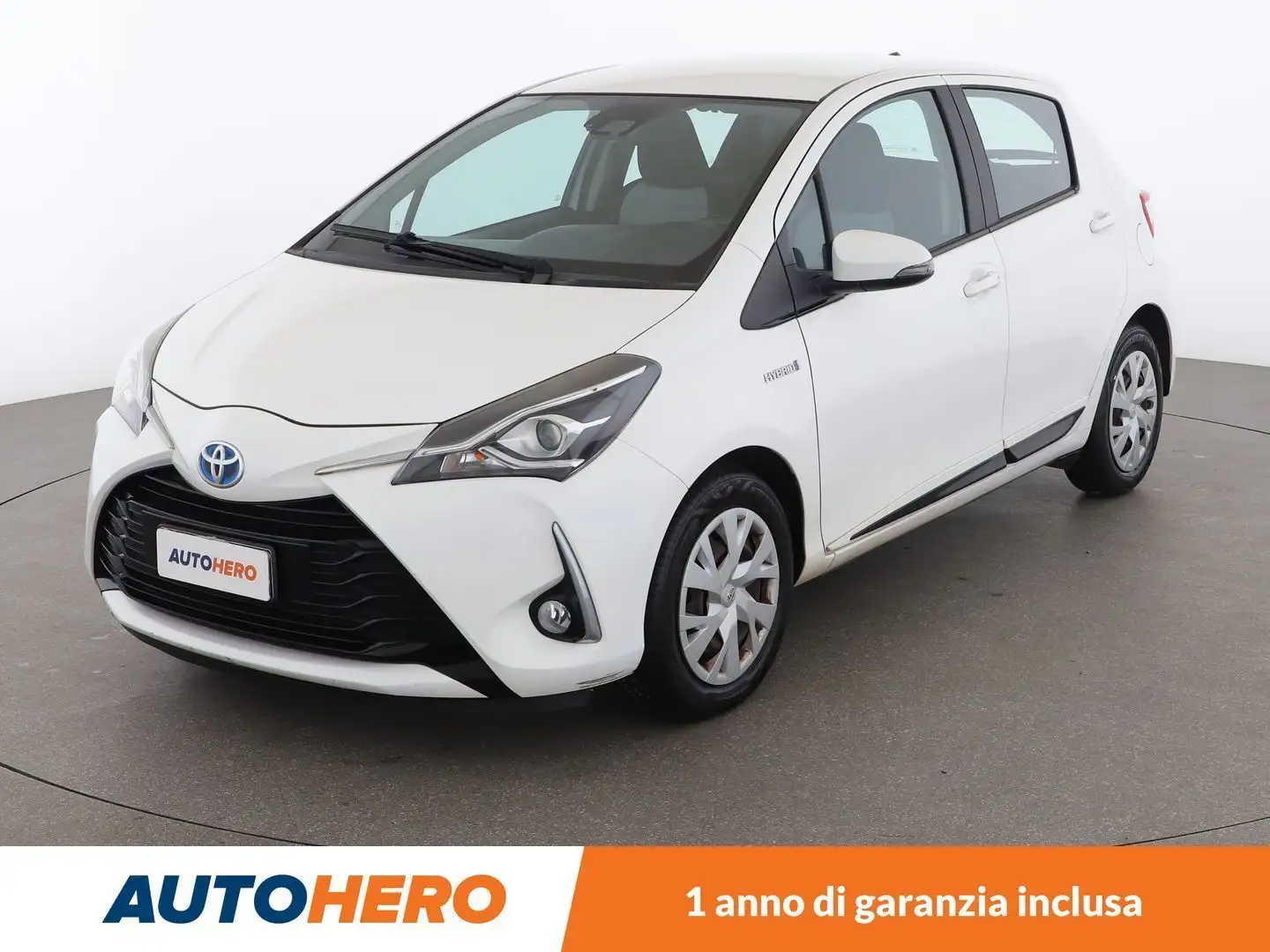 Toyota Yaris 1.5 Hybrid Active FHEV Bianco - 1