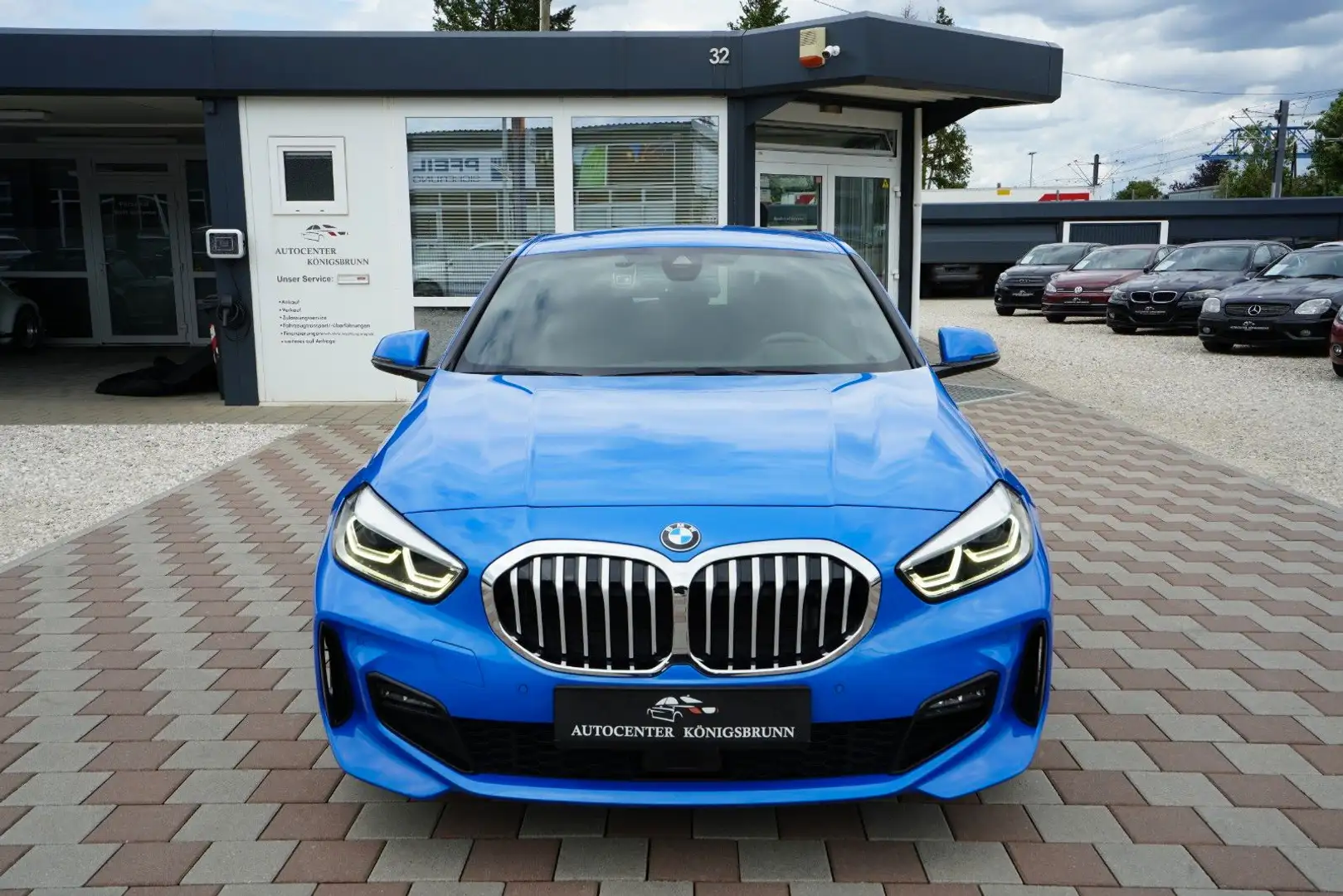 BMW 118 i*M Sport*1.Hand*Head-UP*AHK*ACC*Dashcam*LED* Blauw - 2