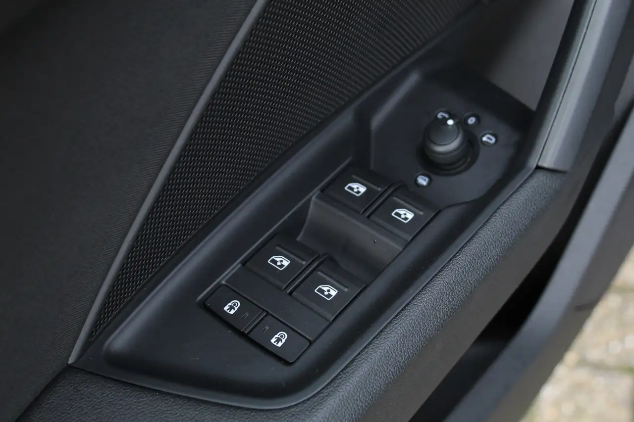 Audi A3 Sportback 35 TFSI Advanced edition / Carplay / Sto, миниатюра 18