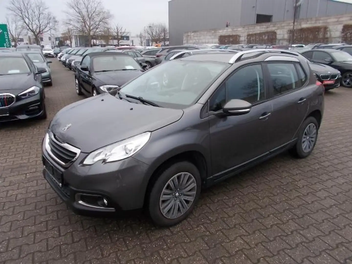 Peugeot 2008 Active, Navi, Klima, PDc, Tempomat Grau - 1