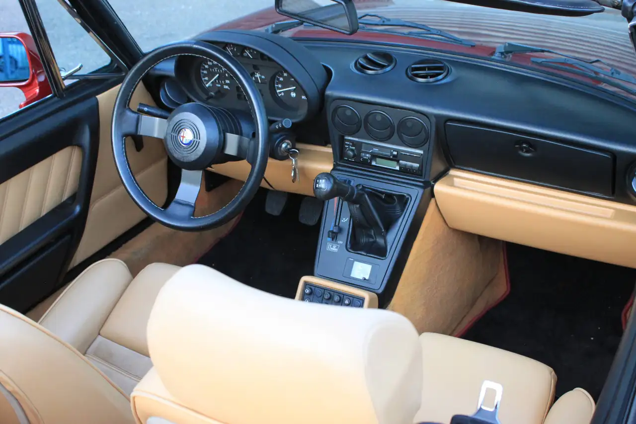 Alfa Romeo Spider 2.0 Serie IV. Pininfarina, foto 5