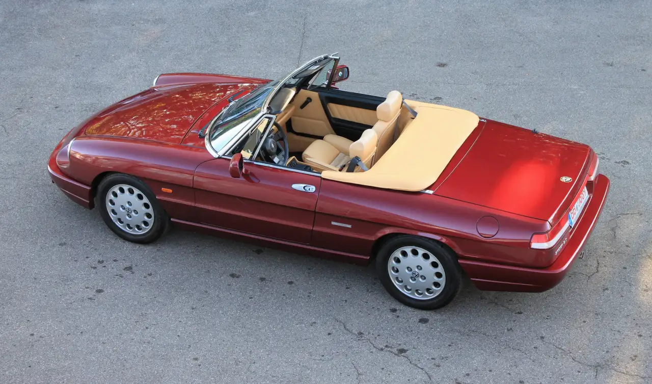 Alfa Romeo Spider 2.0 Serie IV. Pininfarina, foto 1