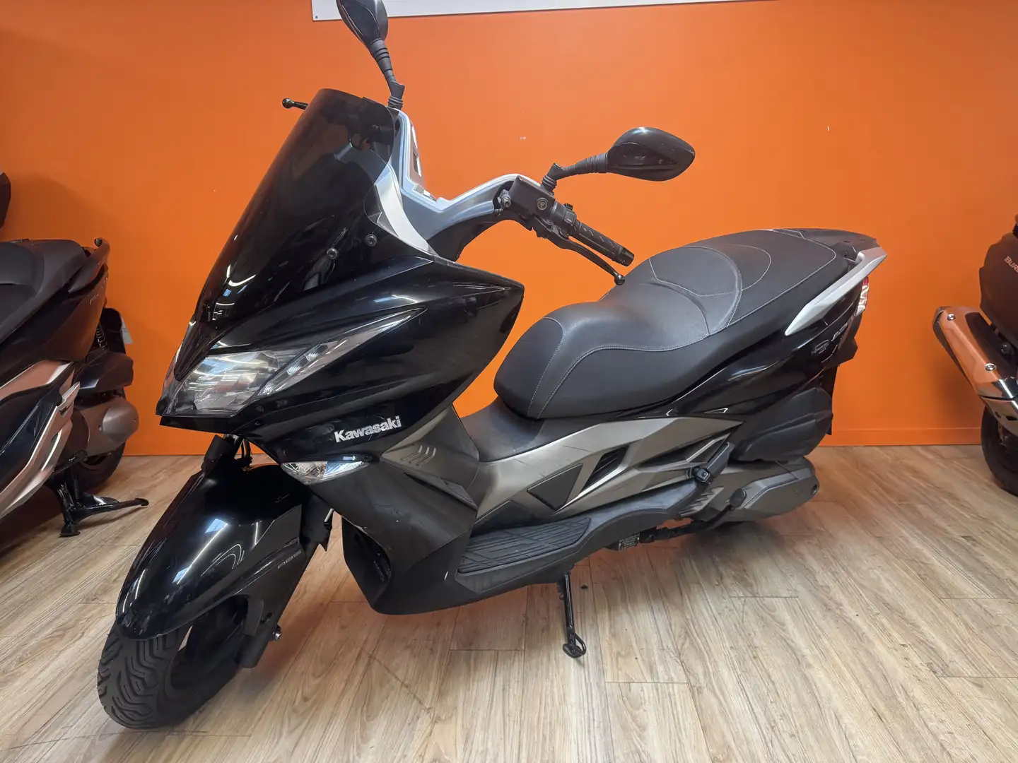 Kawasaki J300 Schwarz - 2