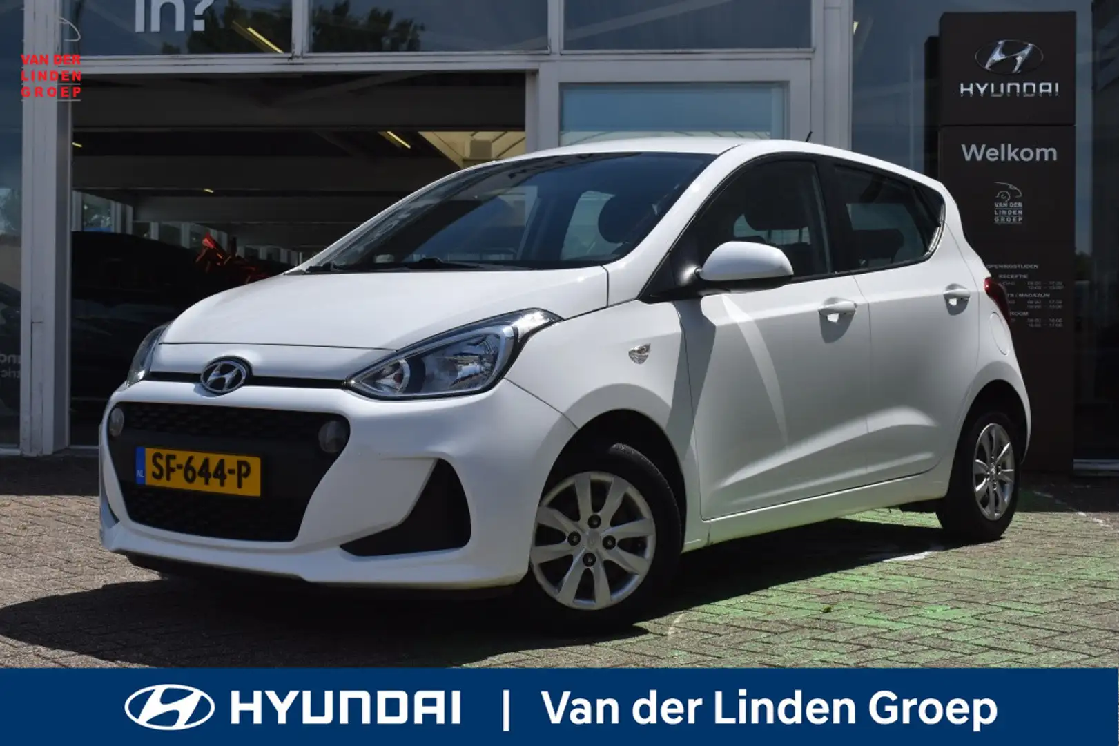 Hyundai i10 1.0i Comfort Airco/Cruise "RIJKLAARPRIJS" Wit - 1