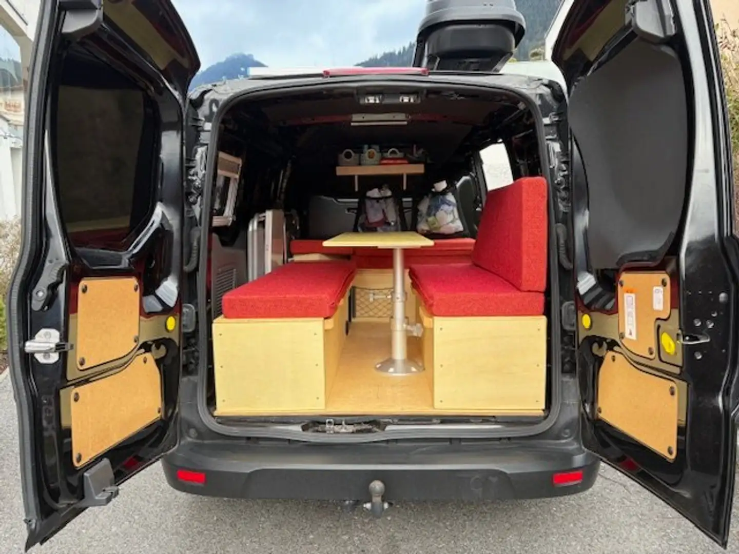 Ford Transit Connect mit Camperausbau! Schwarz - 2