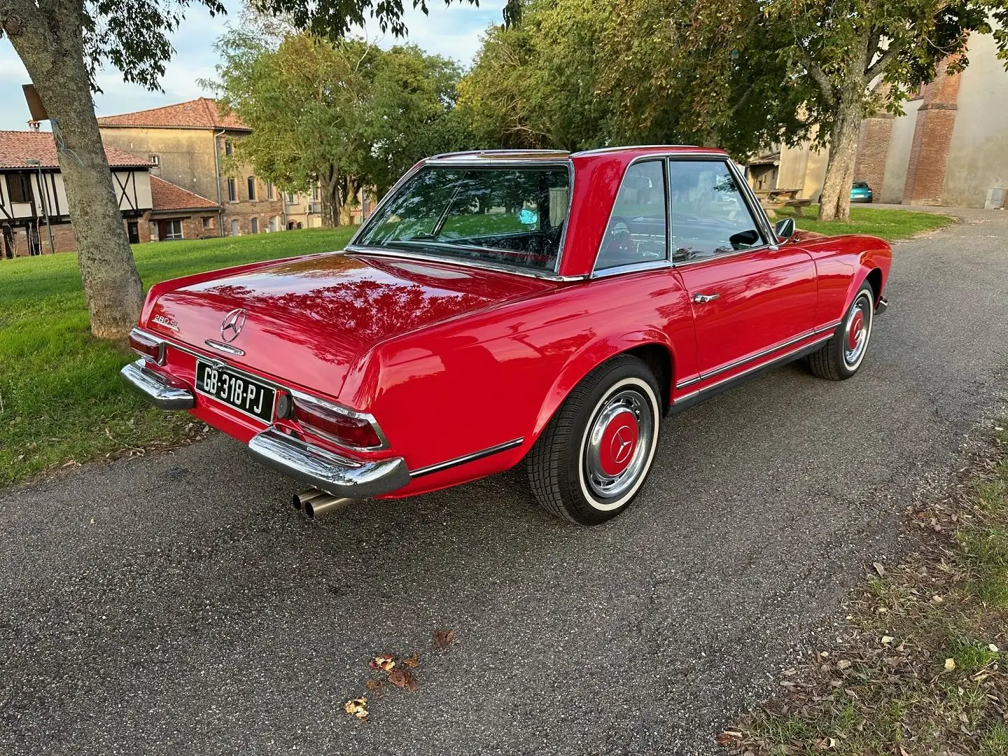 Mercedes-Benz SL 280 2.8 280 170 PAGODE Rouge - 2