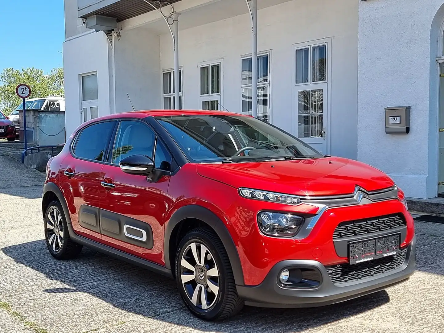 Citroen C3 PureTech 110 S&S 6-Gang-Manuell Max Rouge - 2