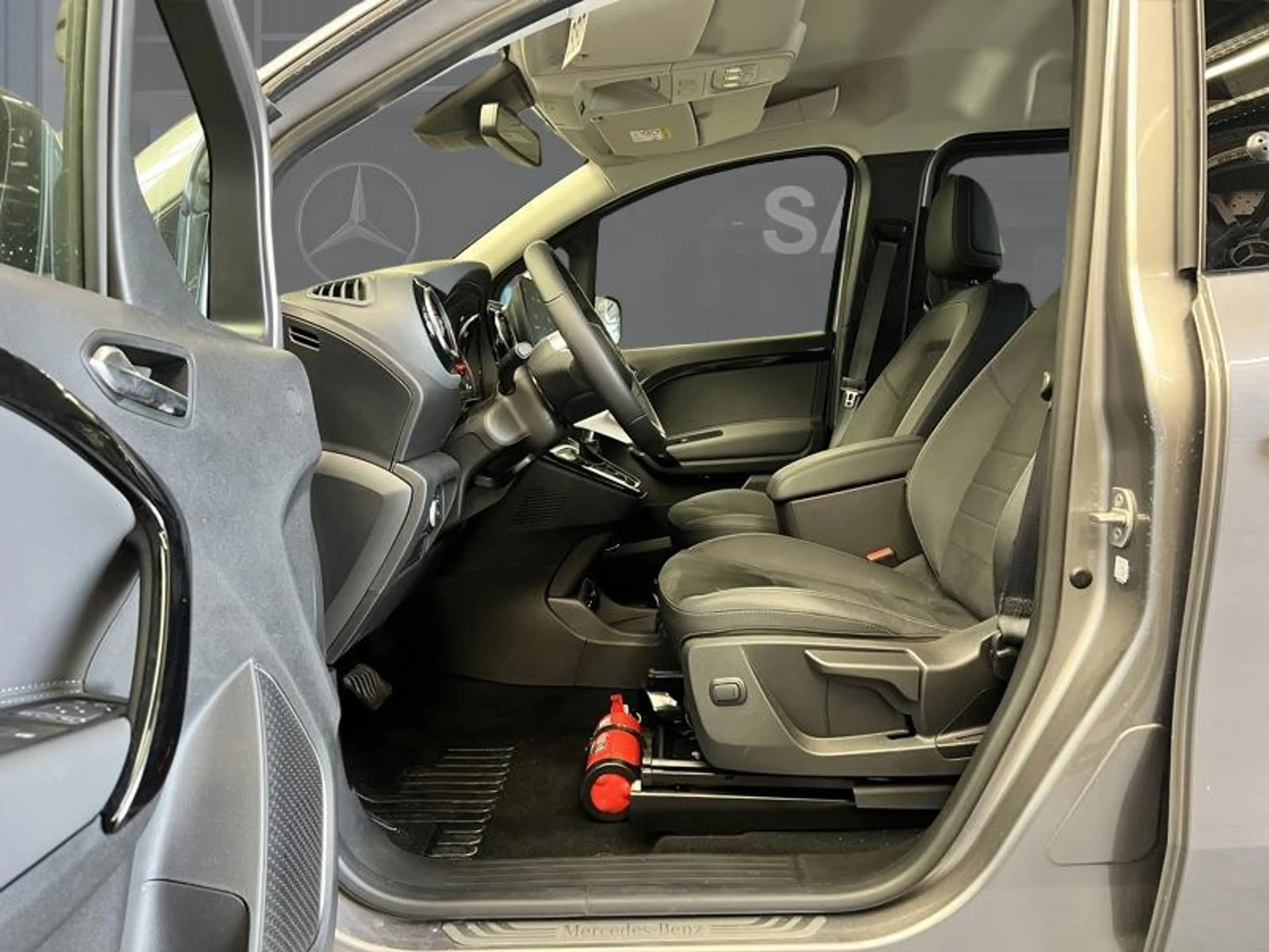 Mercedes-Benz T-Class Classe 180 — photo 7