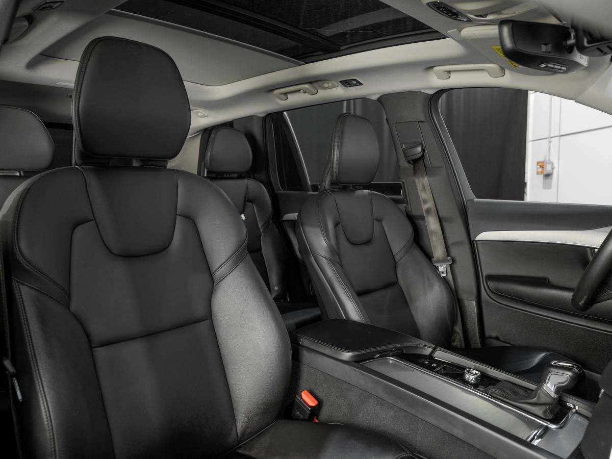 2022 Volvo XC90 T6 + MOMENTUM + AWD + NAVIGATION + TOIT PANORAMIQU thumb 43