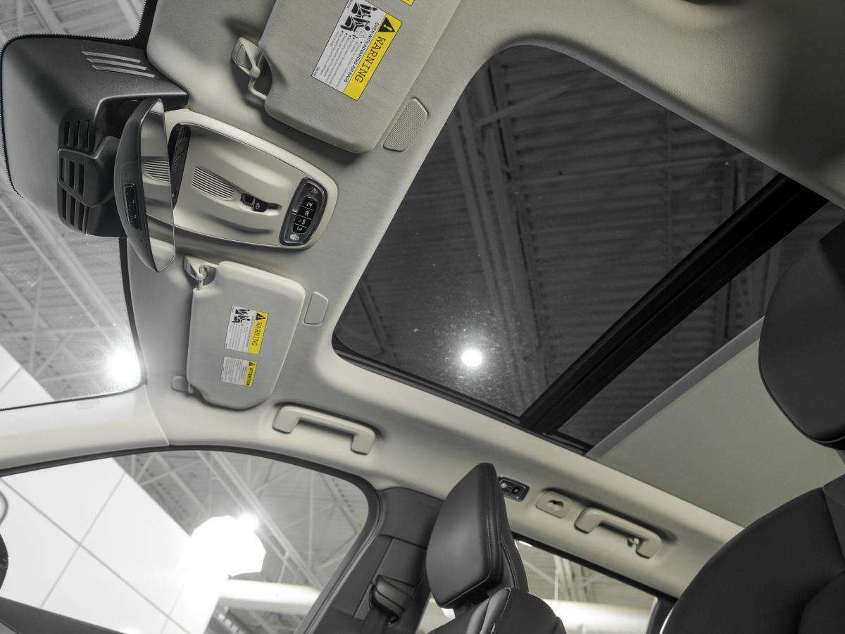 2022 Volvo XC90 T6 + MOMENTUM + AWD + NAVIGATION + TOIT PANORAMIQU thumb 22