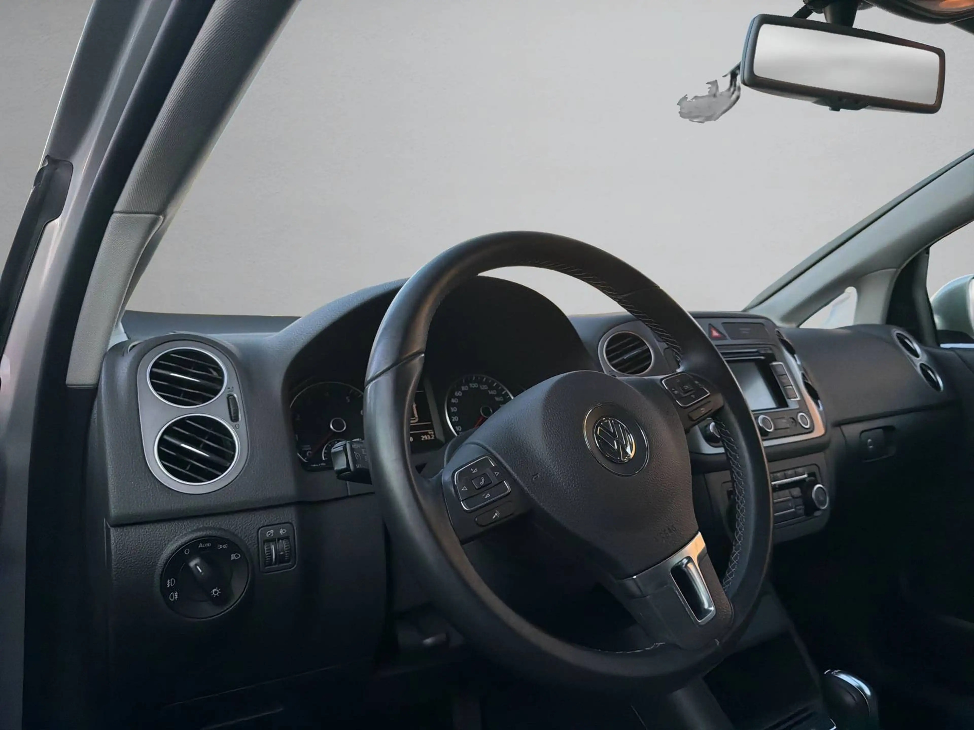 Volkswagen Golf Plus Life SHZ*TEMPOMAT*PDC*AUTOMATIK — photo 14