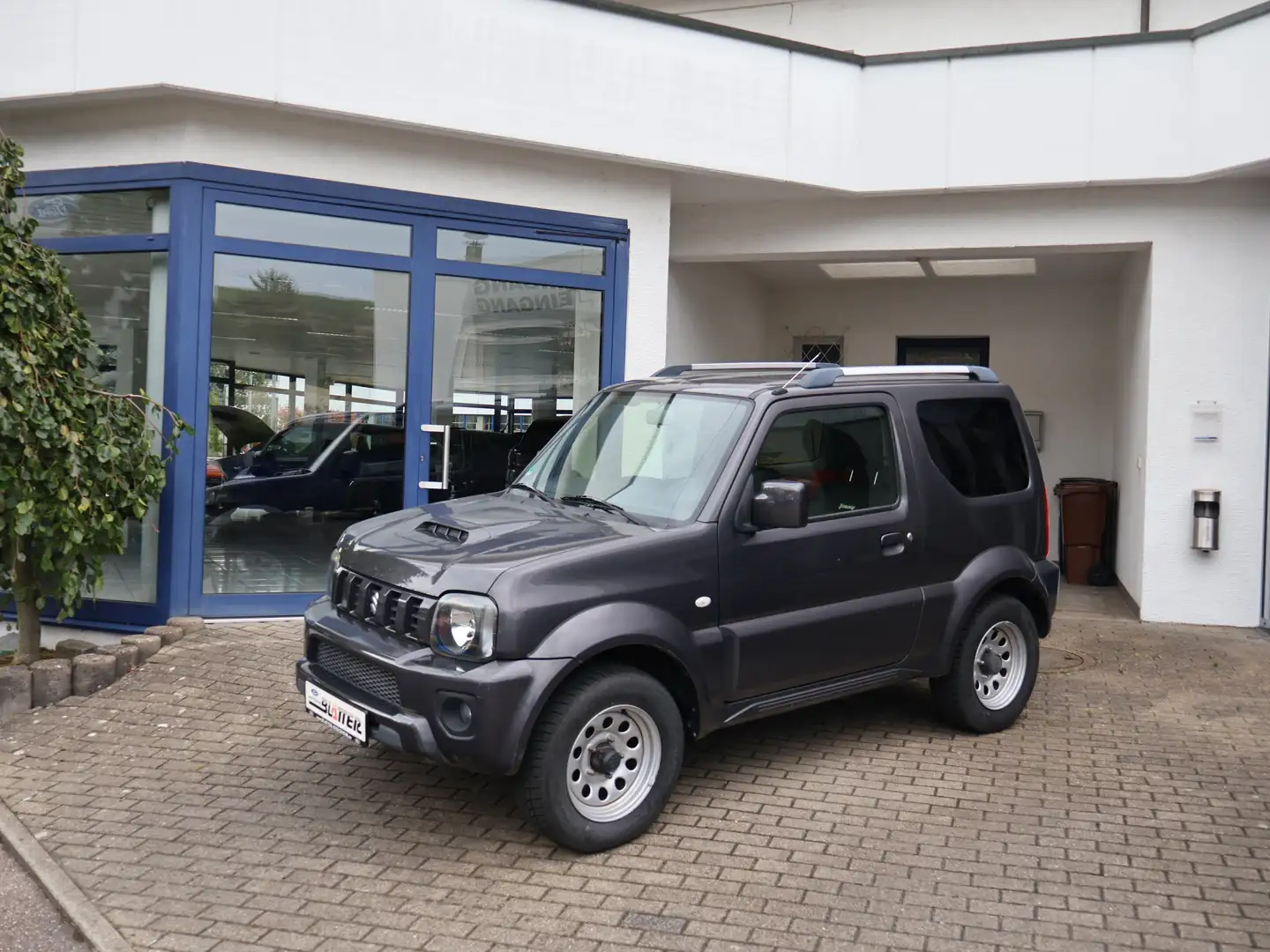 Suzuki Jimny Comfort Ranger Gris - 1