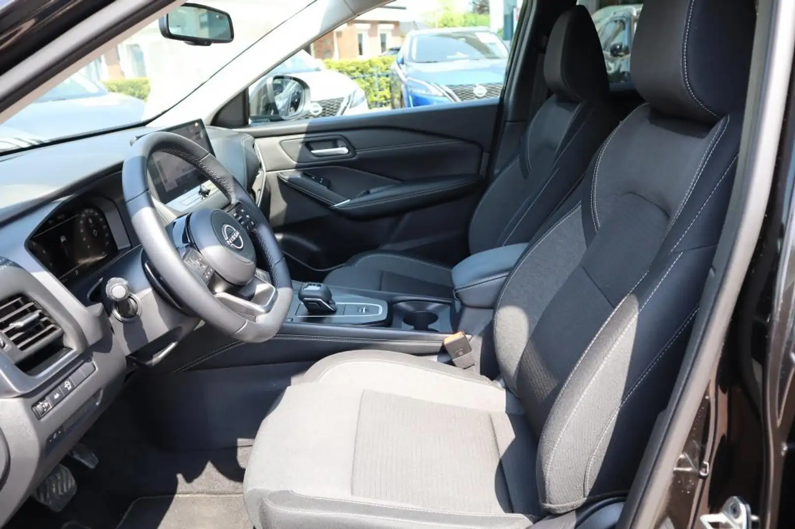 Nissan Qashqai 1.3 MHEV X-tronic N-Connecta | AUTOMAAT | 360 Came Zwart - 2