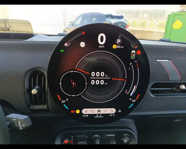 Mini Hatch view 15