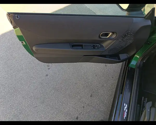 Mini Hatch view 13
