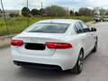 Jaguar XE XE 2.0 D Turbo 180CV aut. Pure Blanco - thumbnail 4