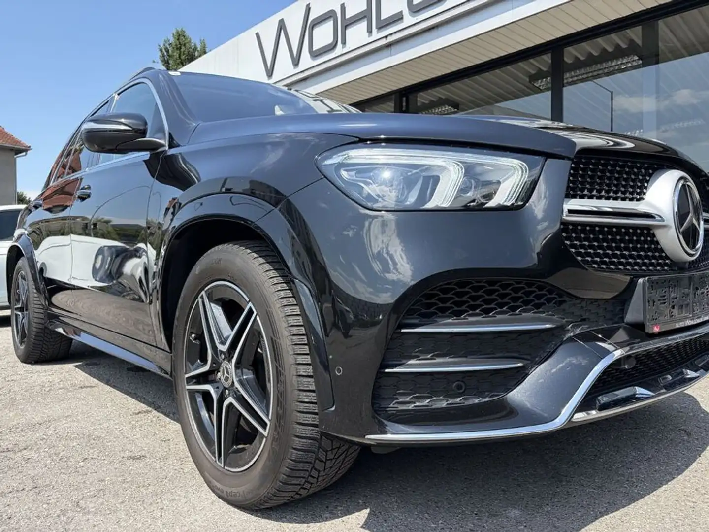Mercedes-Benz GLE 400 d 4Matic (167.123) Schwarz - 2