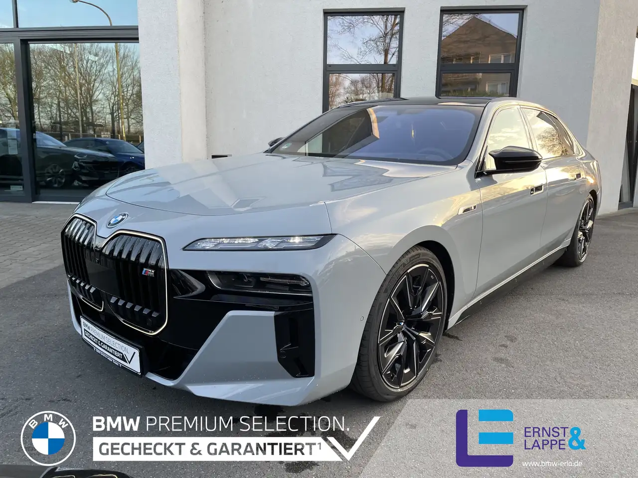 BMW i7
