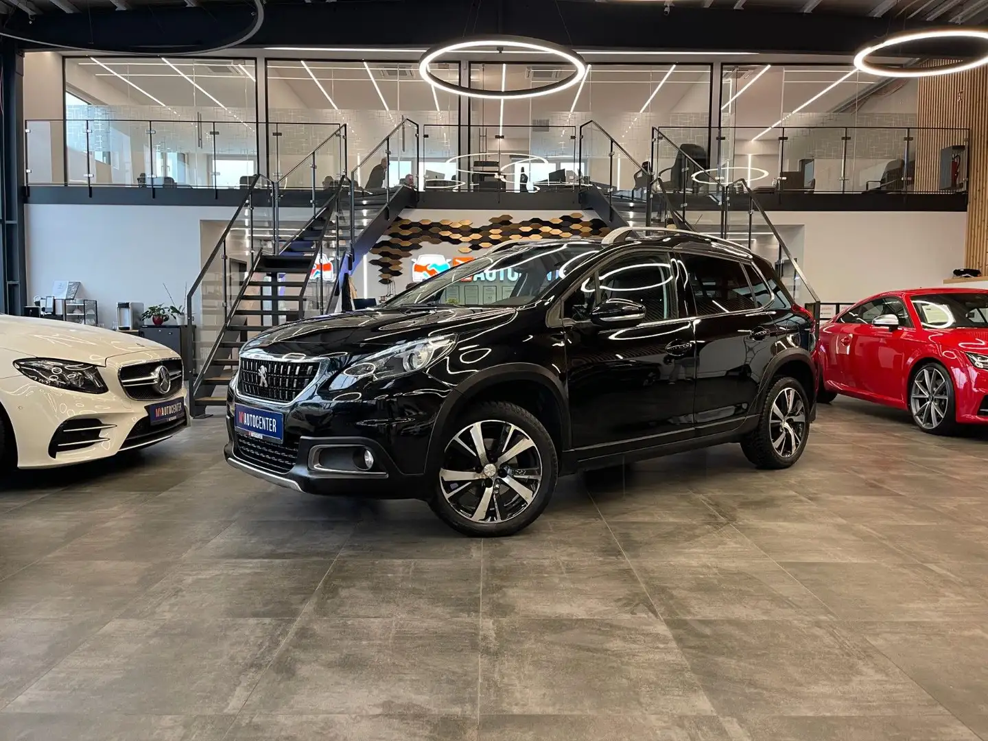 Peugeot 2008 Allure *1. Hand*Kamera*Klima*Navi*SHZ* Černá - 1