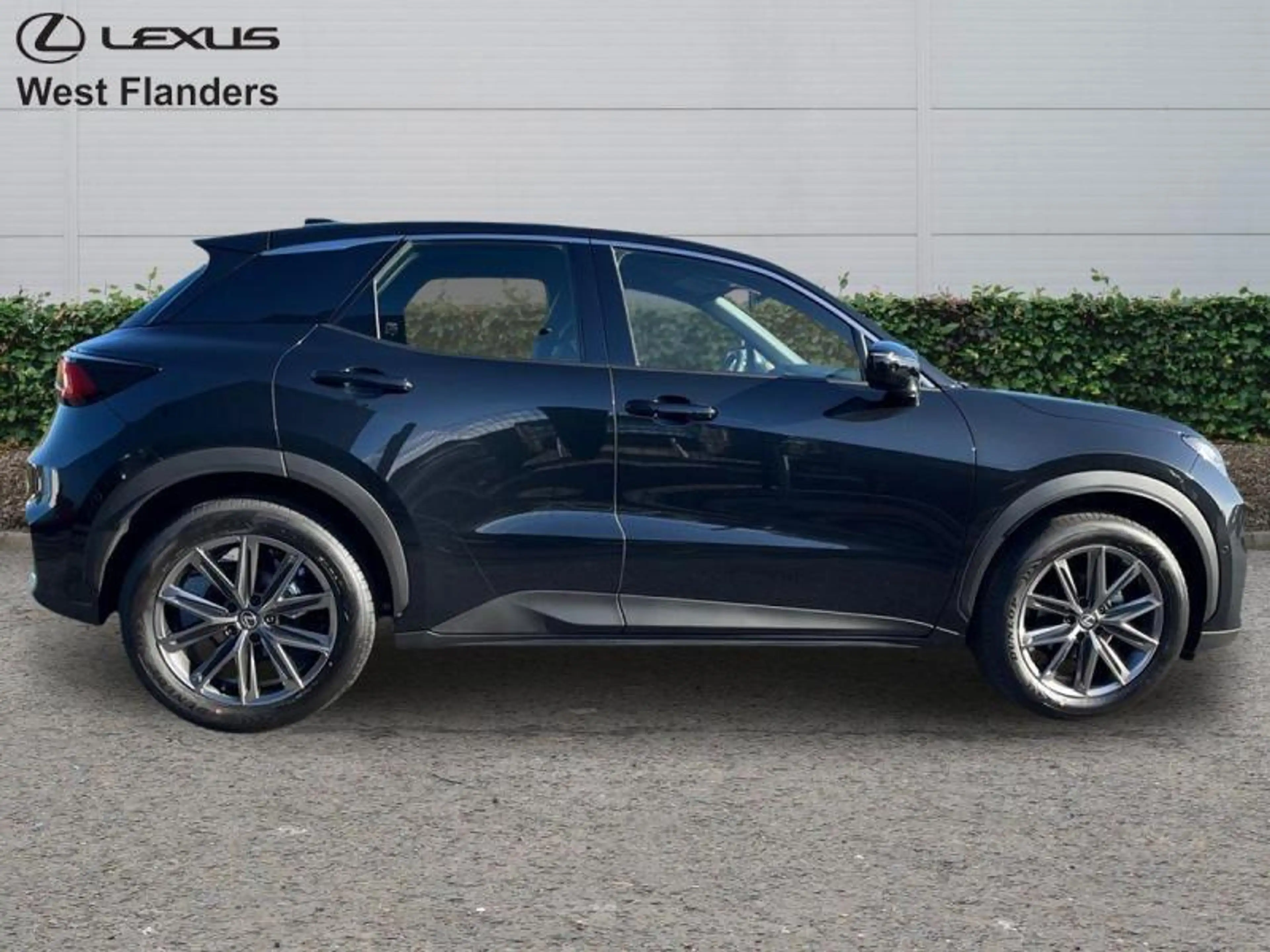 Lexus LBX Relax+360°cam+gps+sens V&A — photo 3