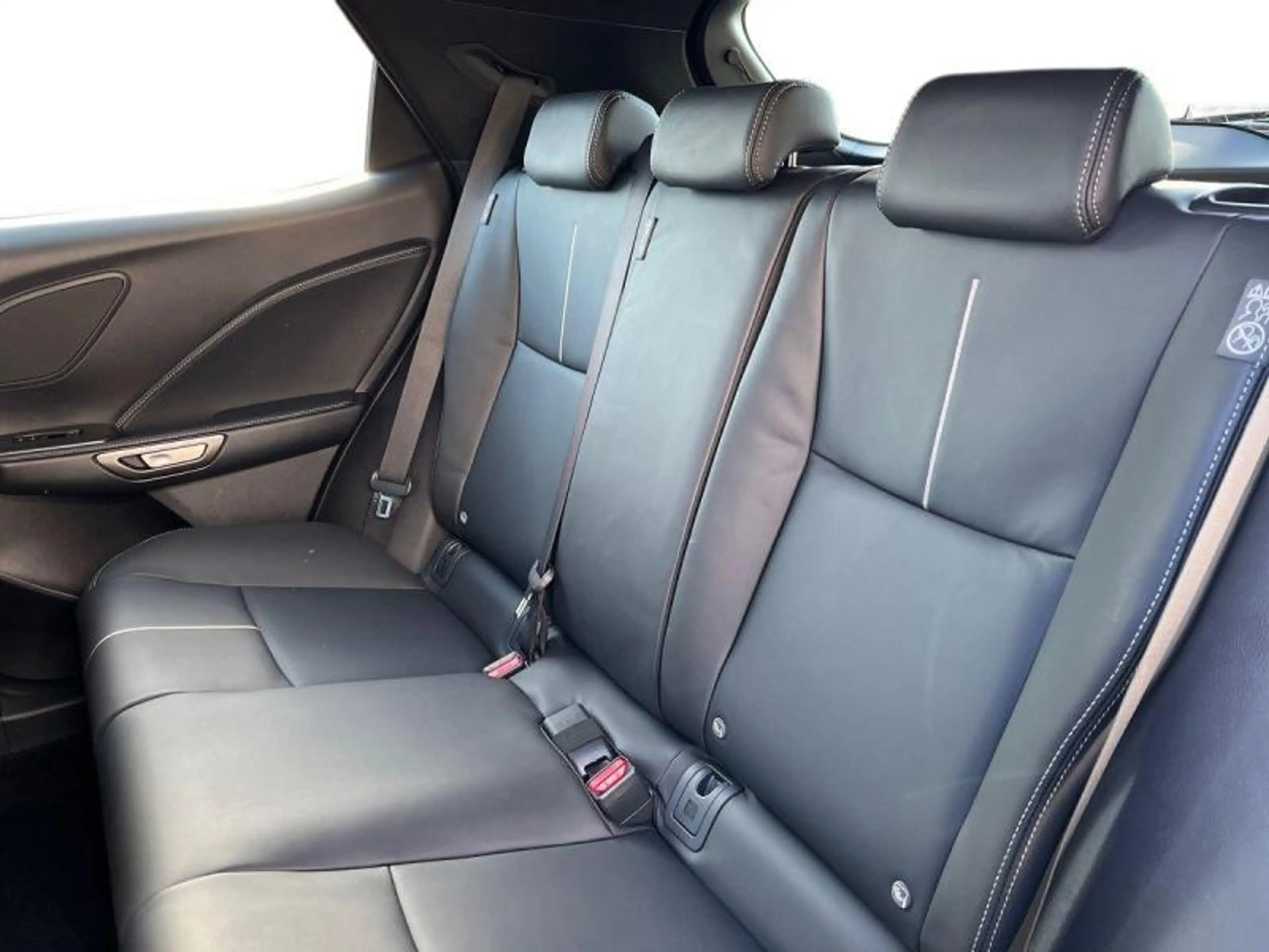 Lexus LBX Relax+360°cam+gps+sens V&A — photo 10