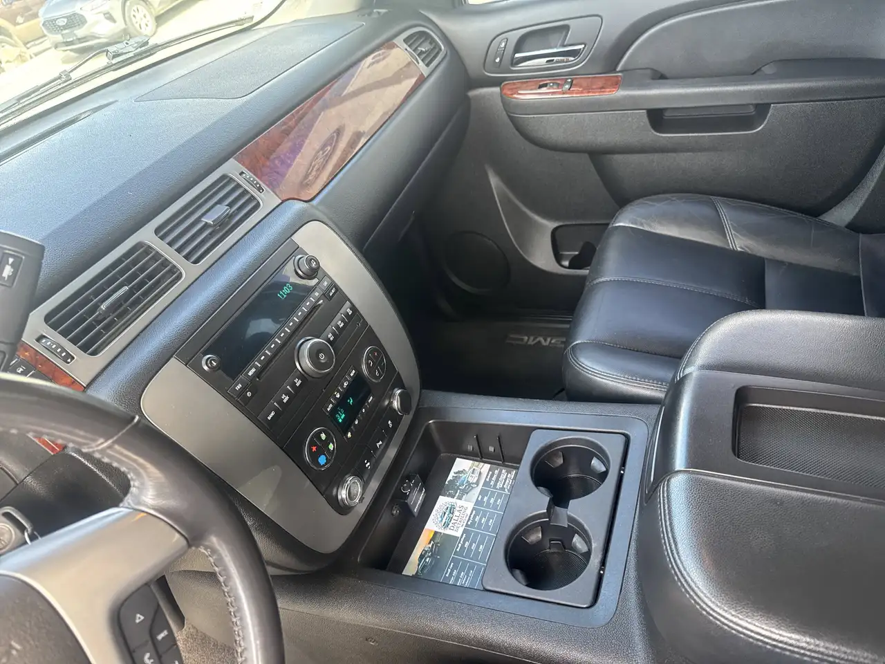 GMC Yukon снимка GMC Yukon