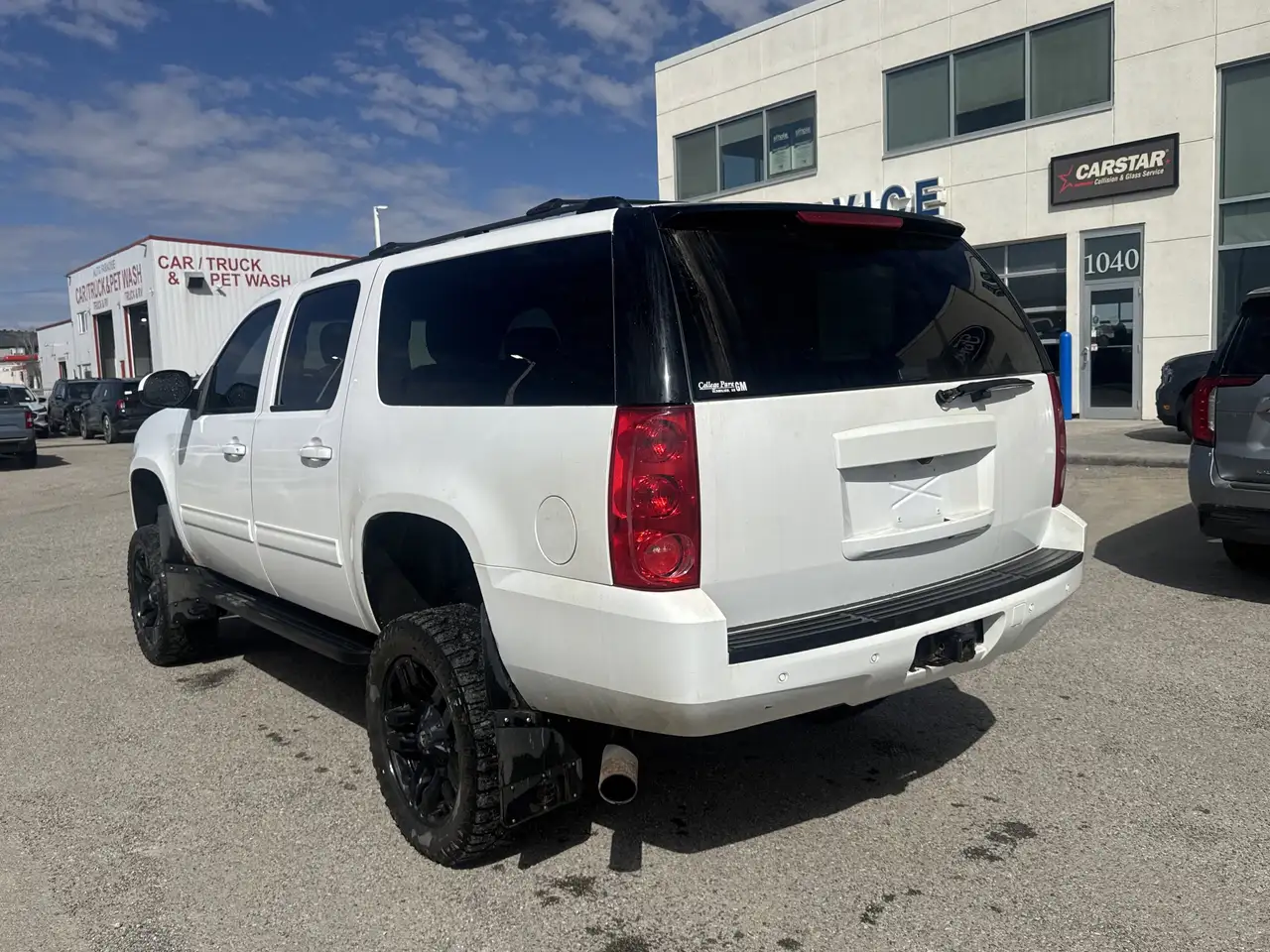 GMC Yukon снимка GMC Yukon