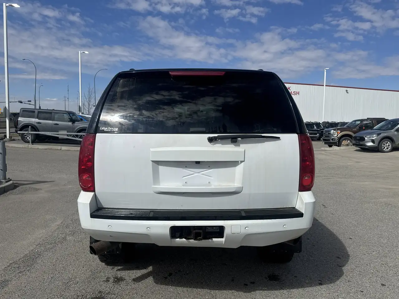 GMC Yukon снимка GMC Yukon