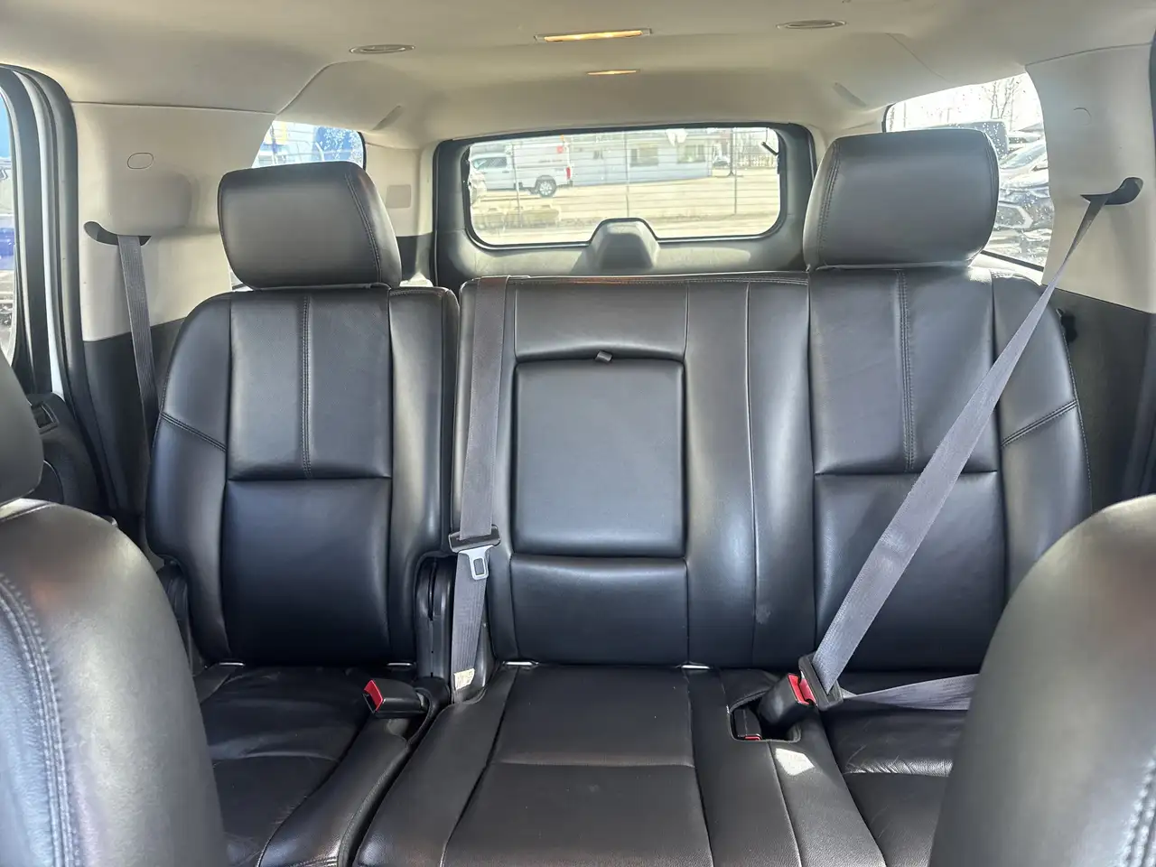 GMC Yukon снимка GMC Yukon