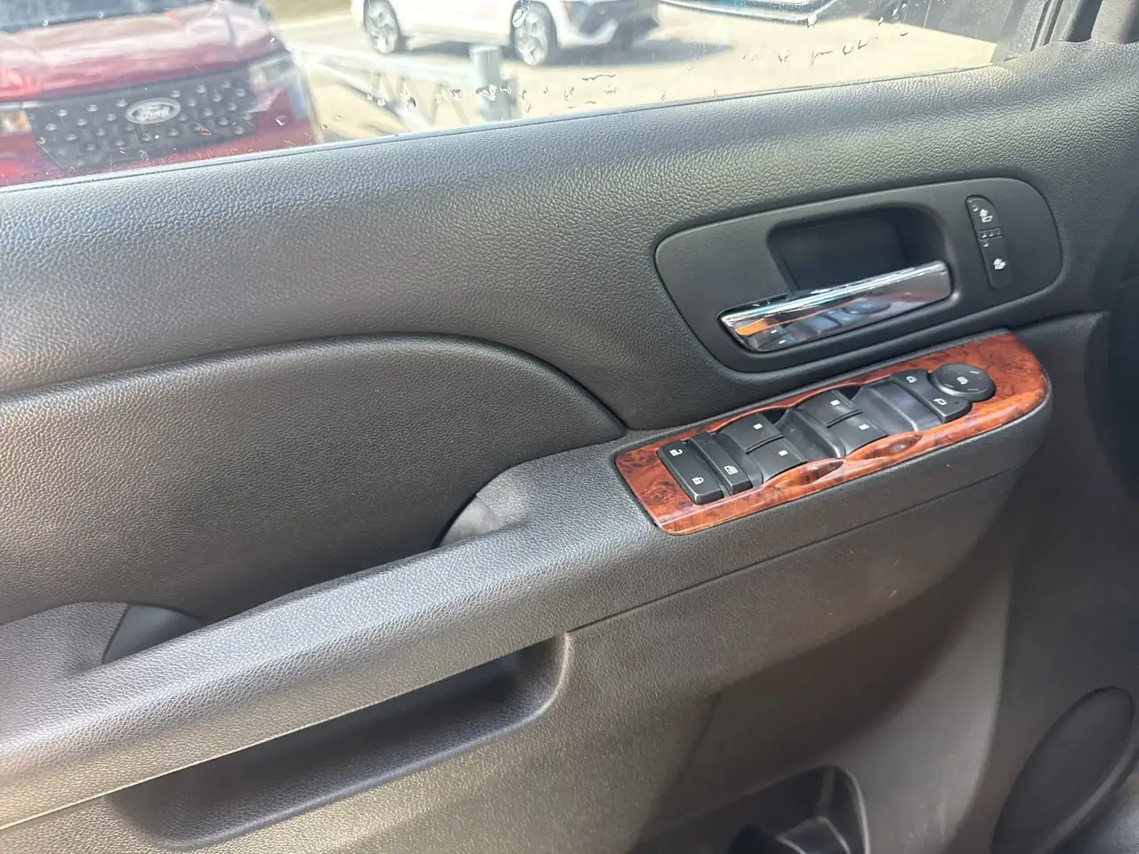 GMC Yukon снимка GMC Yukon