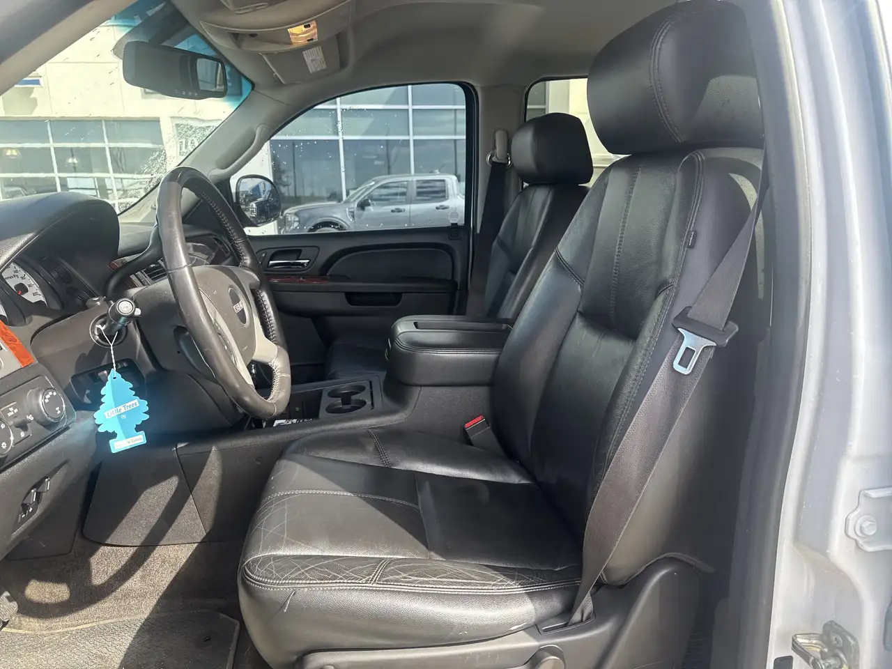 GMC Yukon снимка GMC Yukon