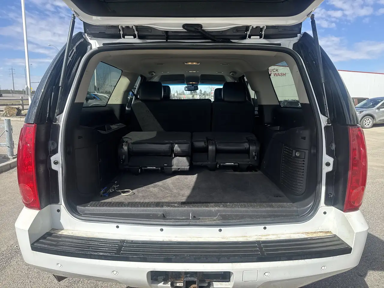 GMC Yukon снимка GMC Yukon