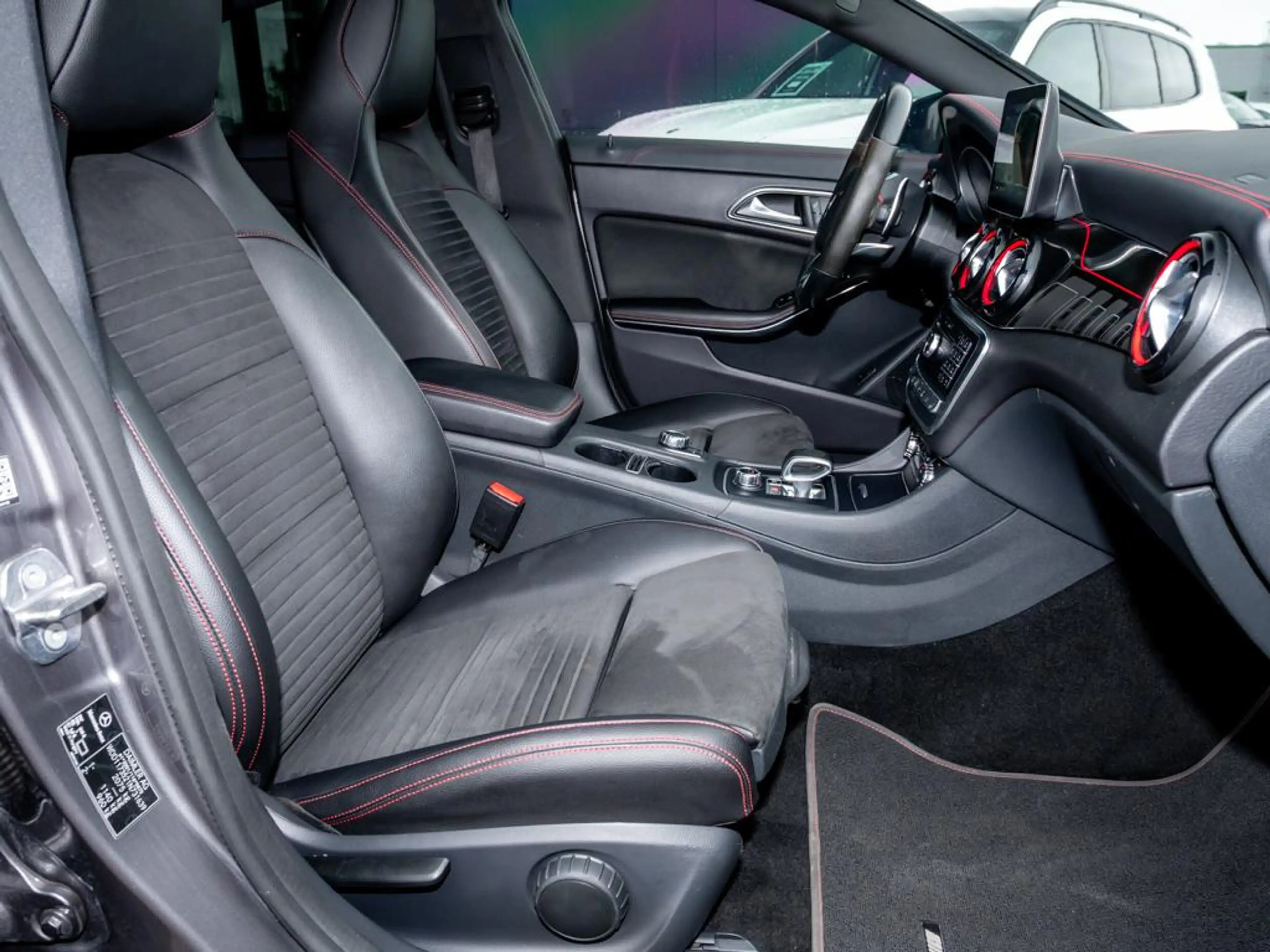 Mercedes-Benz CLA 45 AMG 4M COUPÉ NIGHT KAMERA NAVI HUK PANO — photo 11
