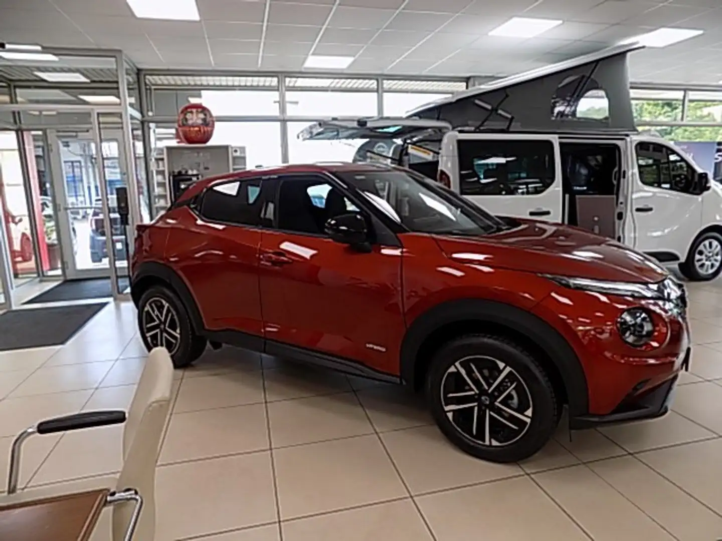 Nissan Juke N-Connecta 1.6 Hybrid 4AM 143 PS Winterpaket Rot - 2