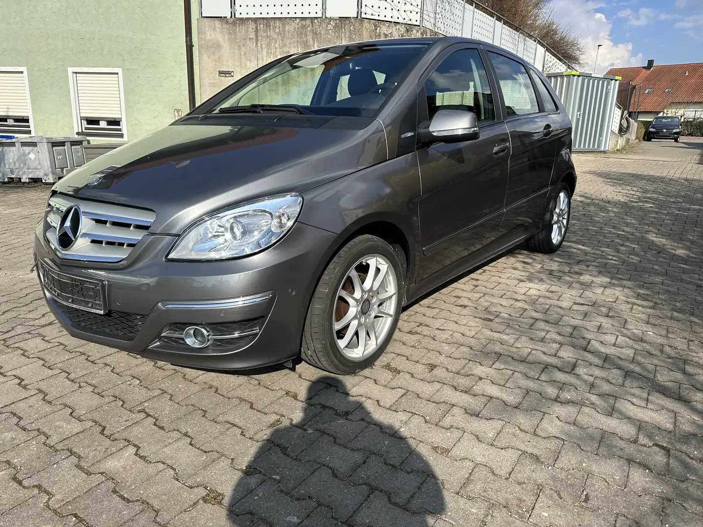 Mercedes-Benz B 180 B 180 BlueEFFICIENCY Beige - 1
