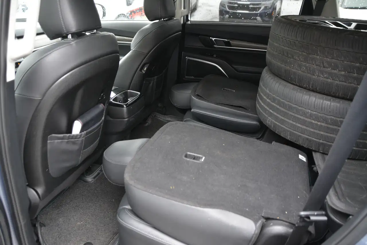 Kia Telluride снимка Kia Telluride