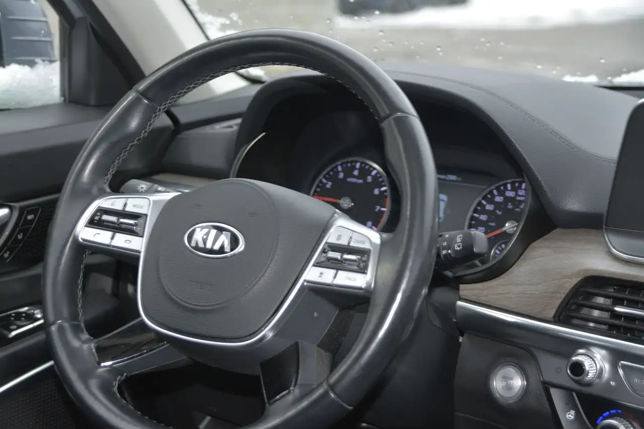 Kia Telluride снимка Kia Telluride