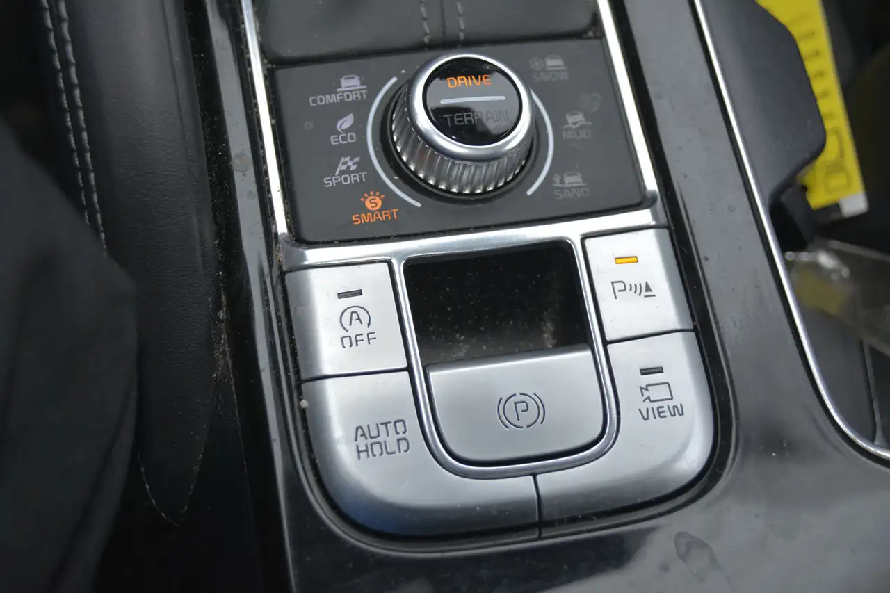 Kia Telluride снимка Kia Telluride