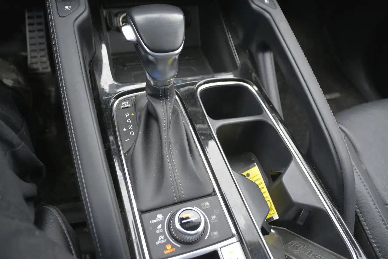 Kia Telluride снимка Kia Telluride