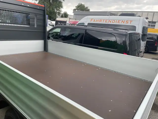 Mercedes-Benz Sprinter ''e'' Pritsche 320 Rückfahrkamera Ansicht 21